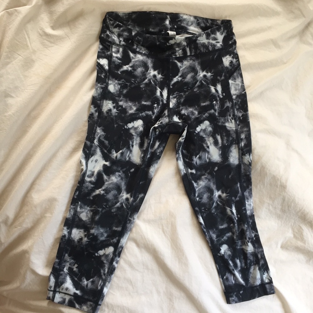Under Armour tie dye Capri leggings